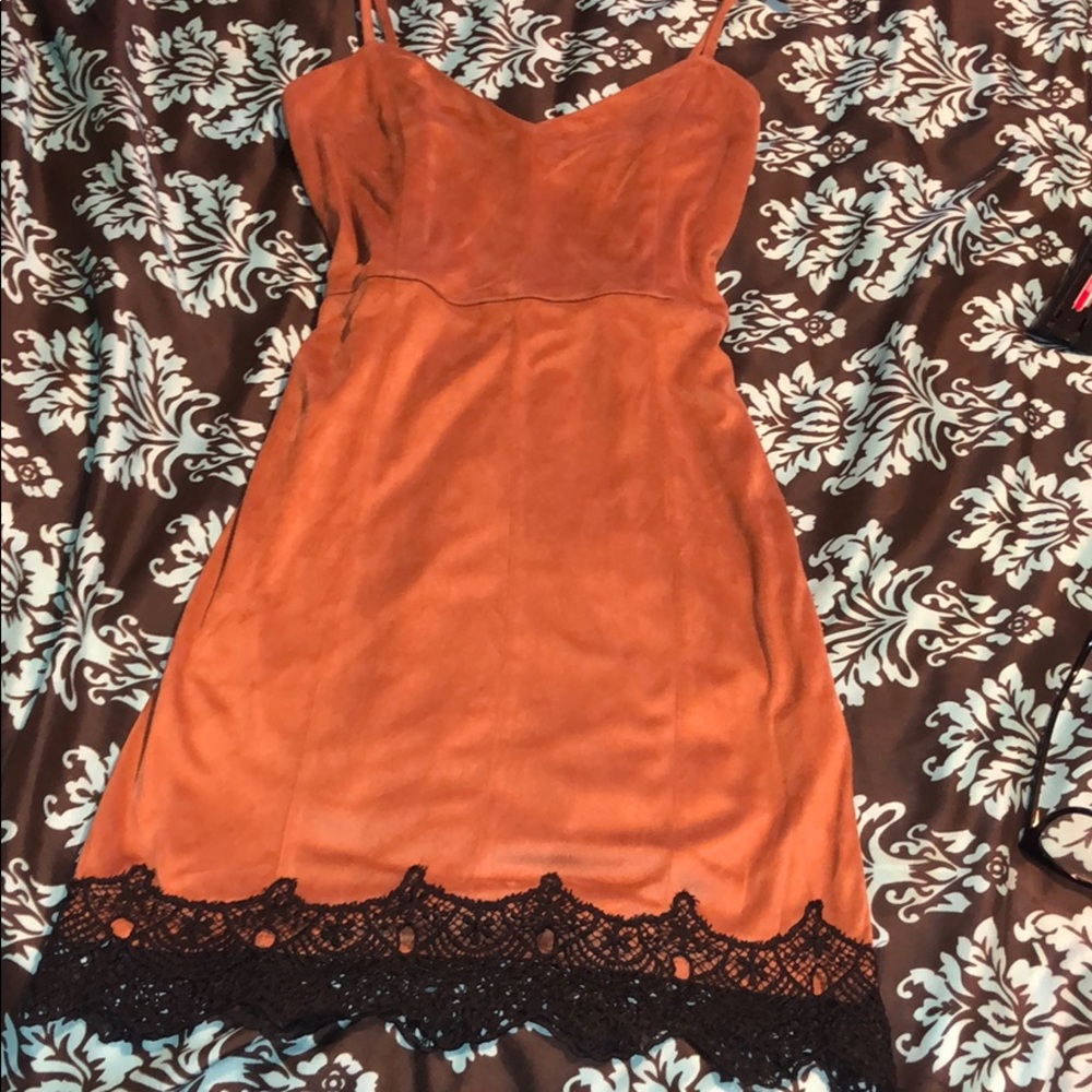 New Missguided faux suede sexy dress w/ black trim fashion nova style - Picture 1 of 10